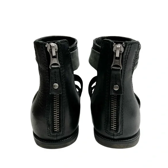 OTBT Souvenir Flat Sandal 7.5